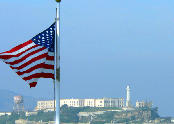 alcatraz_flag.jpg